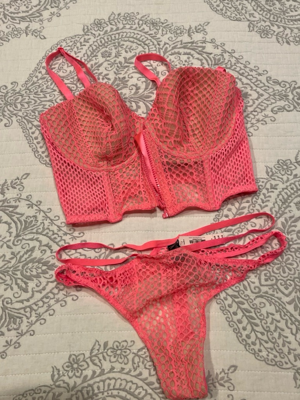 Victoria's Secret Neon Pink Mesh Bra 36D medium bottom